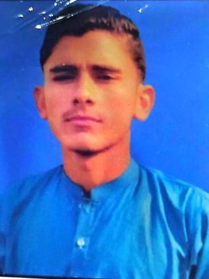 Zainsahil, 22