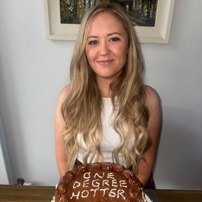 Ellen, 30