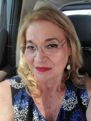 Linda, 71