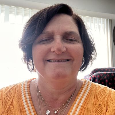 Gina, 62