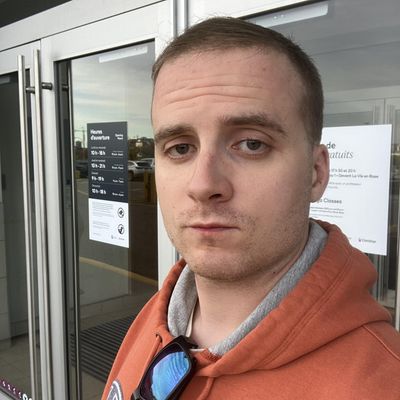 Emmanuel, 28