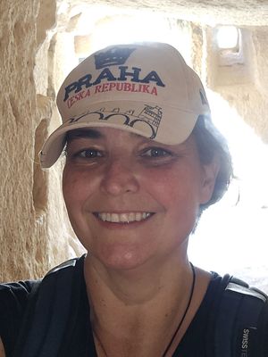 Elizabeth, 50