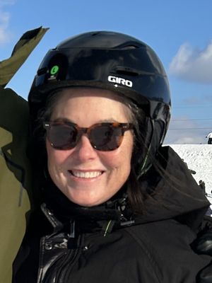 Joanna, 54