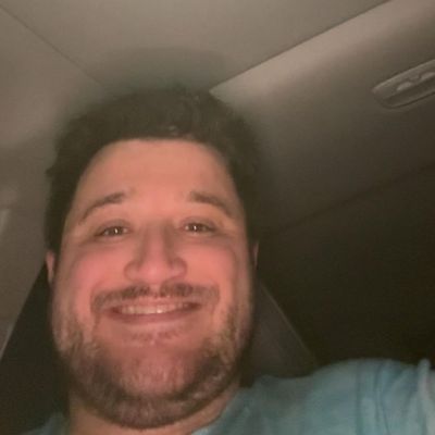Thomas, 26