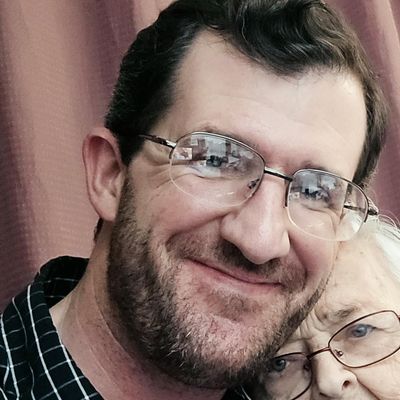 Lance, 37