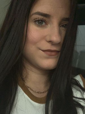 Breanna, 27