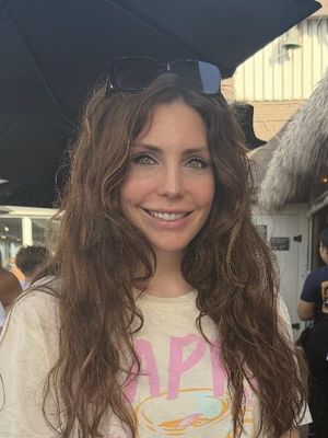 Katie, 38