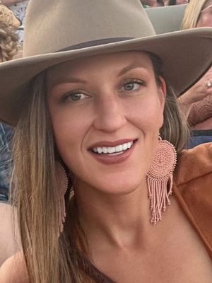 Clare, 41