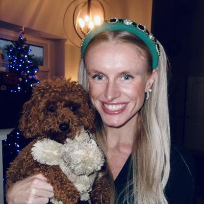 Maggie, 28