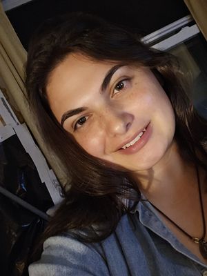 Isabella, 24