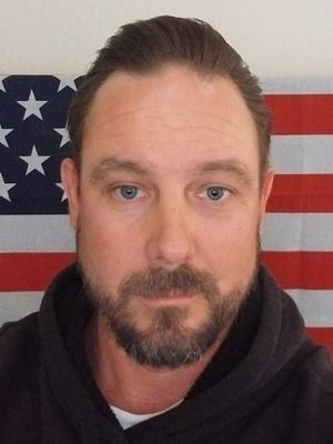 Thomas, 39