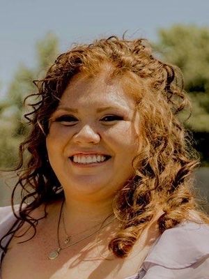 Elena, 27
