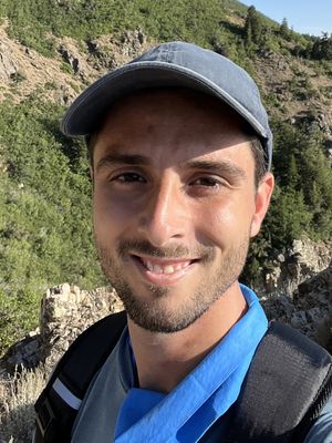 Vincent, 27