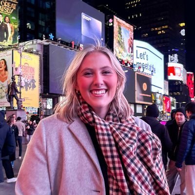 Molly, 24