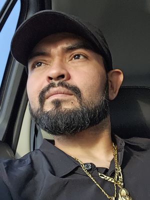 Chris, 30