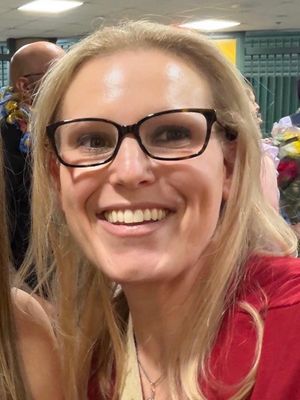Kim, 48