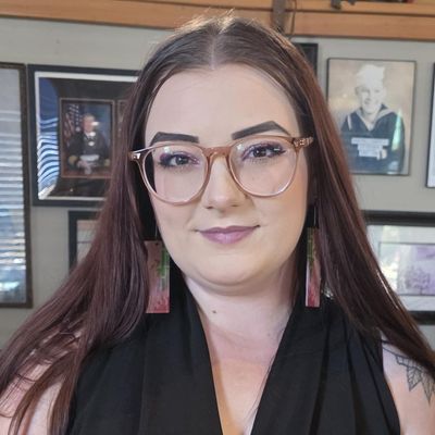Audrey, 24