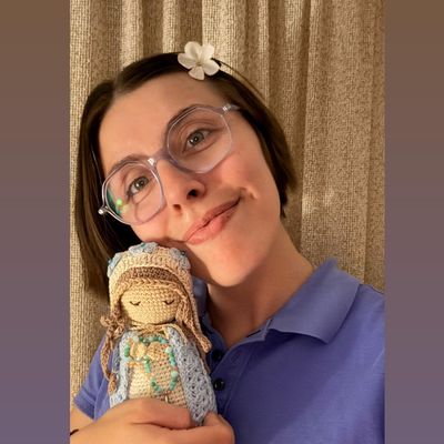 Cati, 26