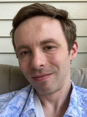 Thomas, 29