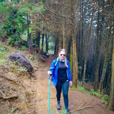 Janneth, 43