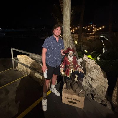 Jack, 22
