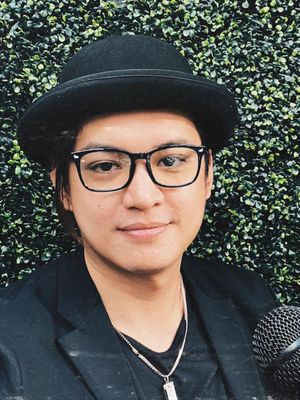 Chris, 37