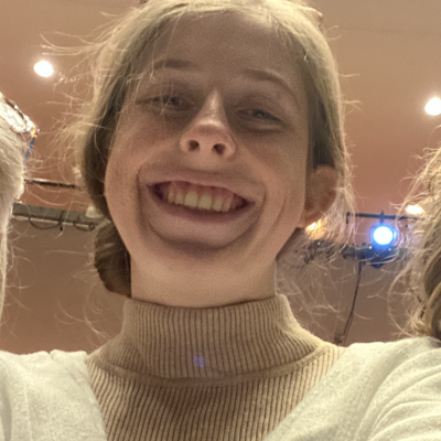 Mary Cate, 22