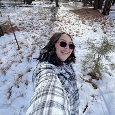 Jhovana, 25