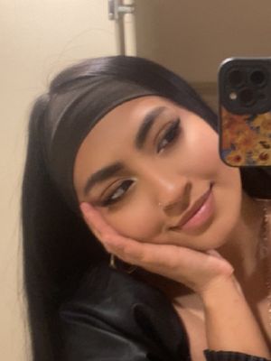 Yasmin, 25