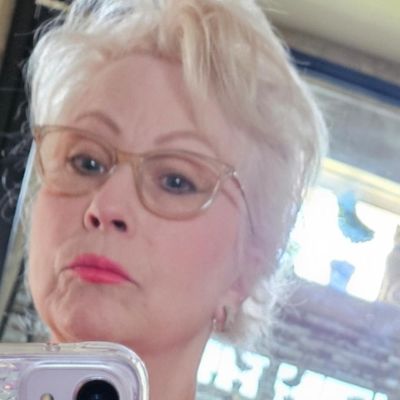 Linda, 67