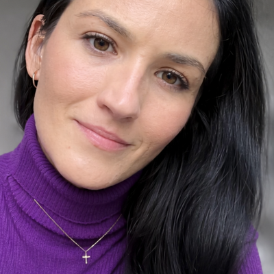Dominika, 38