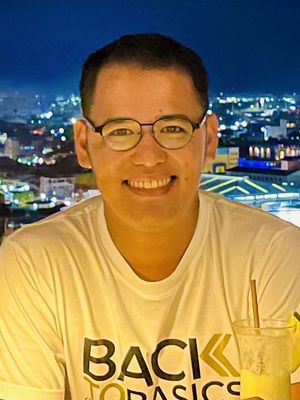 Mark, 32