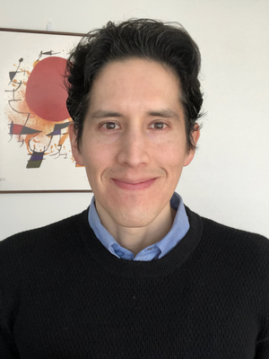 Carlos, 48