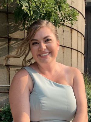 Ashley, 28