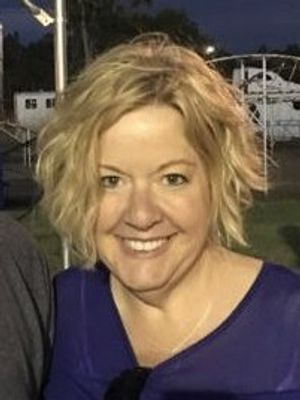 Danielle, 52