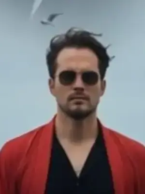 Jorge, 28