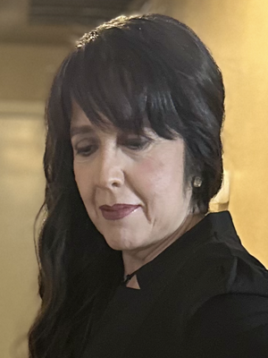 Andriana, 49