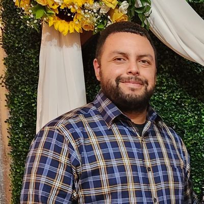 Tyler, 32