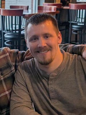 Zach, 34