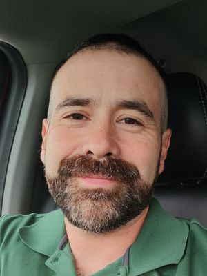 Omar, 40
