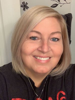 Lorna, 44
