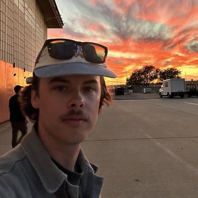 Zak, 28