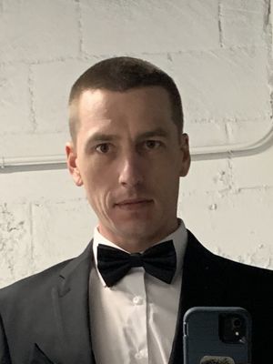 Josh, 33