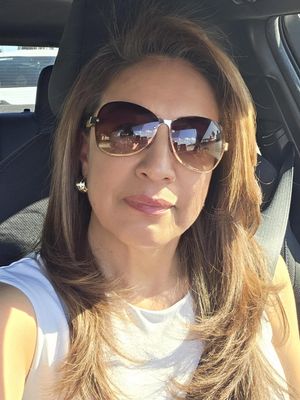 Elena, 49