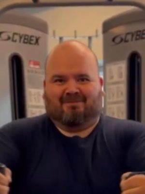 Javier, 42