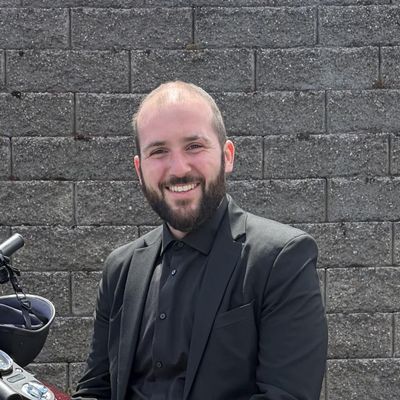 Taylor, 31