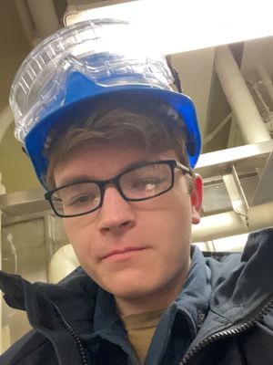 Hunter, 28