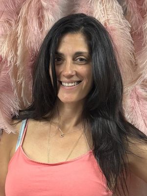 Amanda, 40