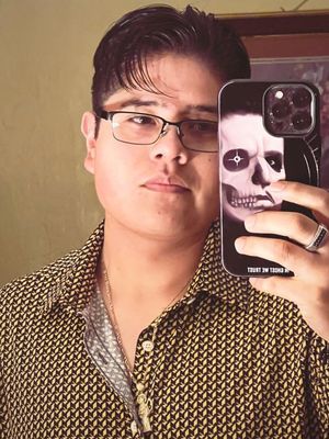 Juan, 28