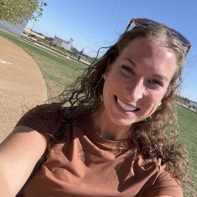 Rachel, 27
